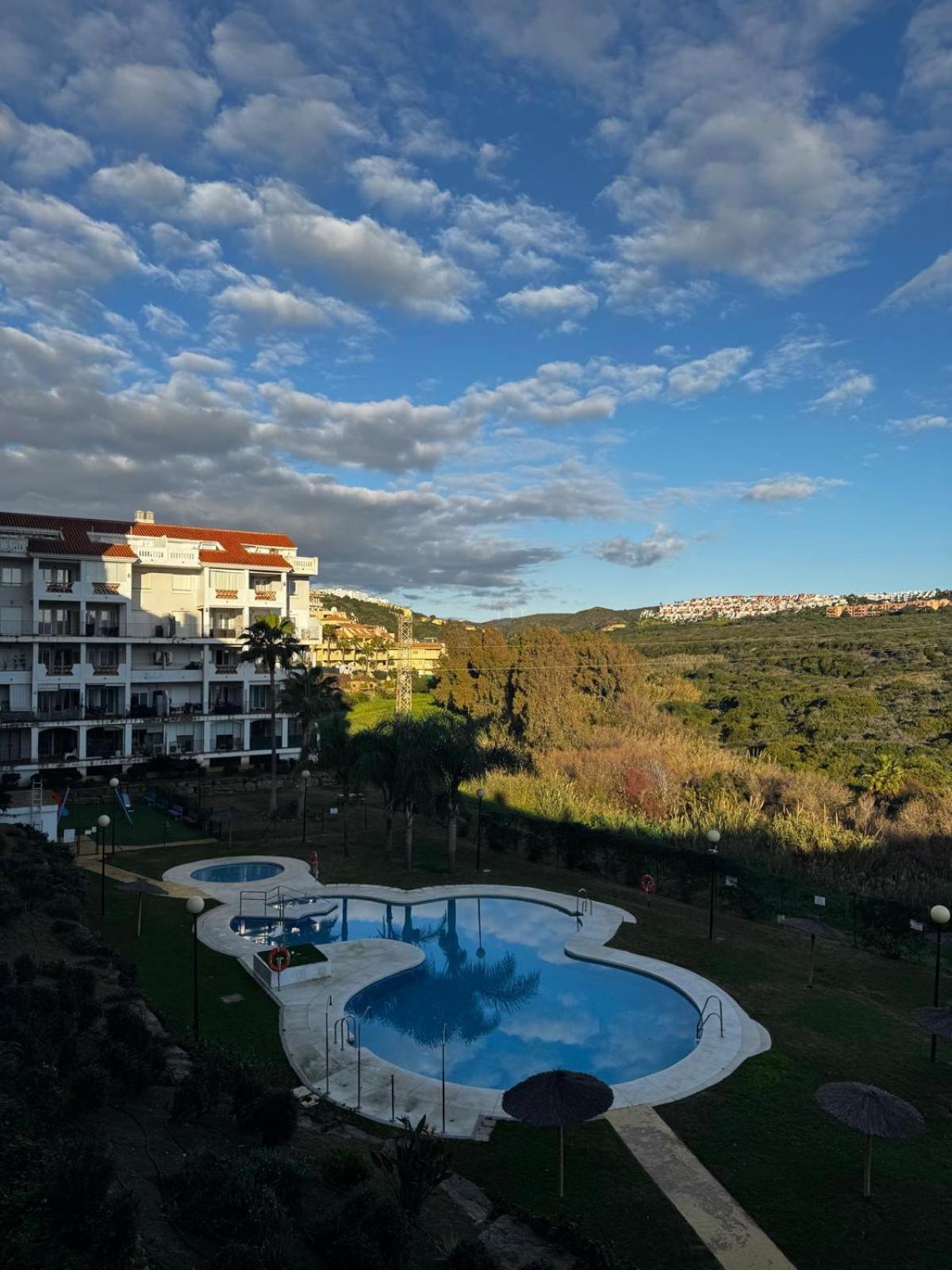 Casa Perfecta Para Parejas Y Familia Манилва Экстерьер фото